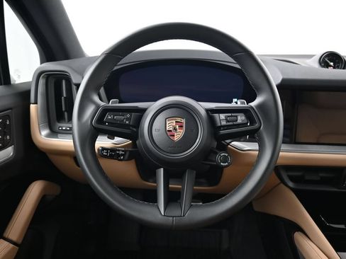 Certified 2026 Porsche Cayenne S AWD/4WD image 13
