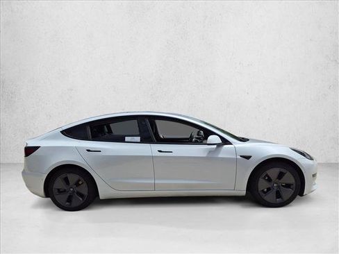 Used 2021 Tesla Model 3 Standard Range Plus RWD image 4