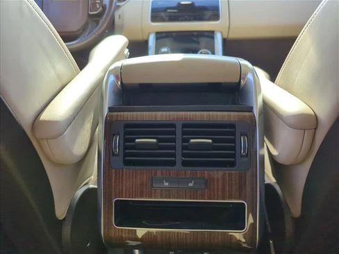 Used 2020 Land Rover Range Rover Sport HSE image 17