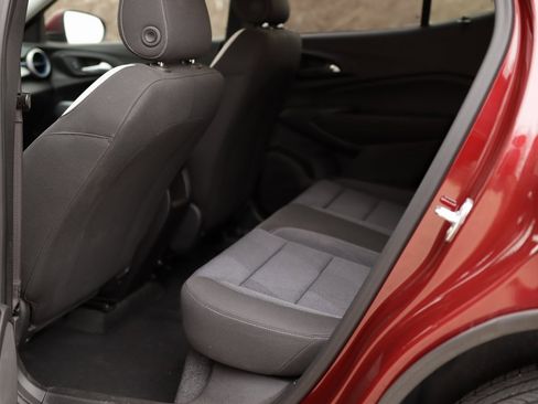 Used 2024 Chevrolet Trax LS w/ LS Convenience Package image 22