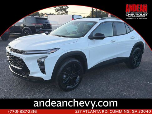 New 2026 Chevrolet Trax ACTIV w/ Driver Confidence Package FWD image 1