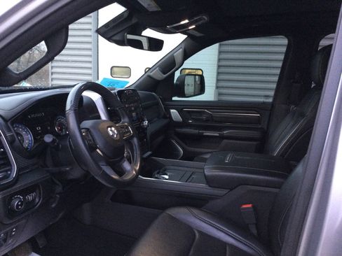 Used 2020 RAM 1500 Limited image 9