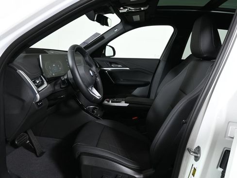 New 2026 BMW X1 xDrive28i w/ Technology Package AWD/4WD image 3