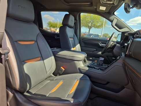 Used 2024 GMC Sierra 1500 AT4 w/ Technology Package image 31