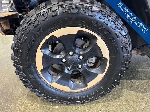 Used 2014 Jeep Wrangler Unlimited Sahara image 22