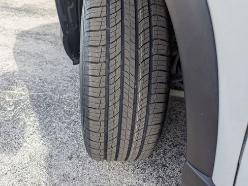 Used 2024 Honda Pilot EX-L image 33