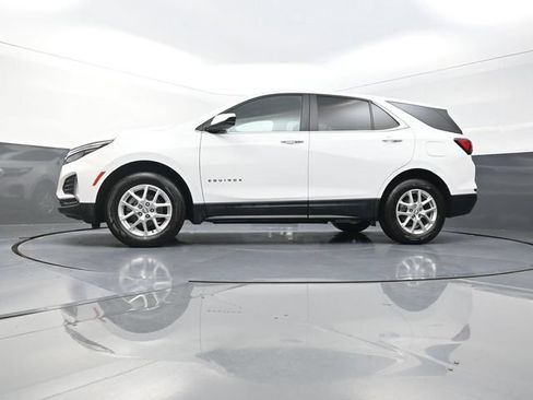 Used 2024 Chevrolet Equinox LT AWD/4WD image 34
