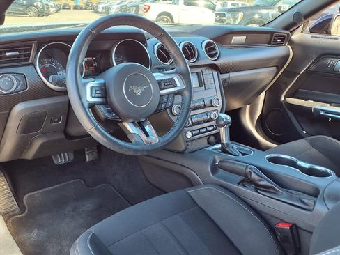 Used 2021 Ford Mustang Convertible w/ Black Accent Package image 17