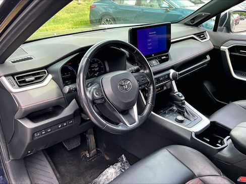 Used 2023 Toyota RAV4 XSE w/ Weather Package AWD/4WD image 18