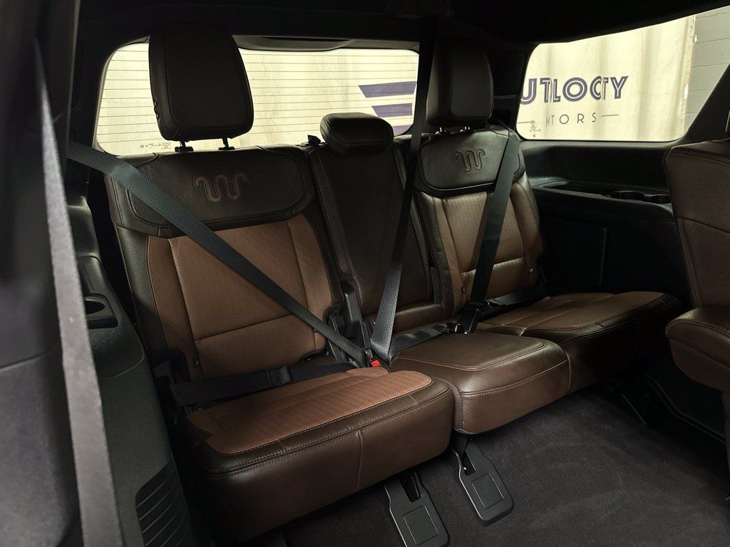 Used 2025 Ford Expedition King Ranch AWD/4WD image 22