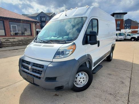 Used 2018 RAM ProMaster 1500 w/ Mopar Trailer Tow Group FWD image 3