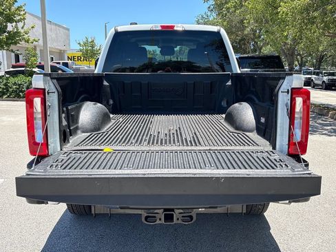 Certified 2025 Ford F250 XLT AWD/4WD image 10