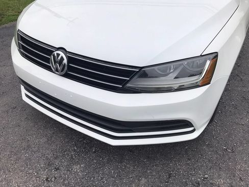 Used 2017 Volkswagen Jetta SE FWD image 58
