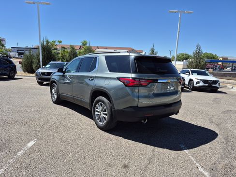 Used 2022 Chevrolet Traverse LT w/ LPO, Cargo Package AWD/4WD image 3