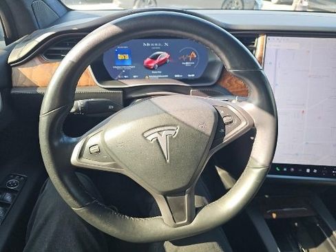 Used 2020 Tesla Model X Long Range image 10