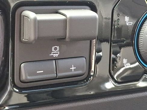 Used 2026 Chevrolet Silverado 1500 LT Trail Boss w/ Convenience Package II AWD/4WD image 25