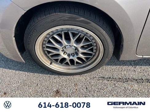 Used 2016 Toyota Corolla LE FWD image 16