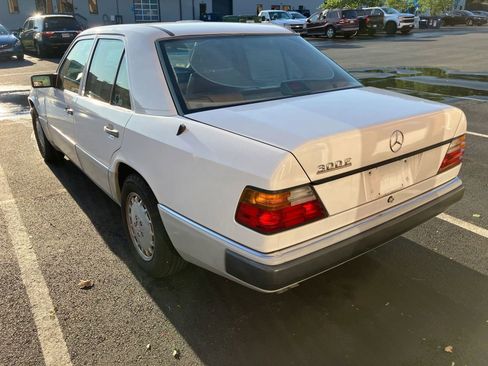 Used 1991 Mercedes-Benz 300 E 3.0 image 7