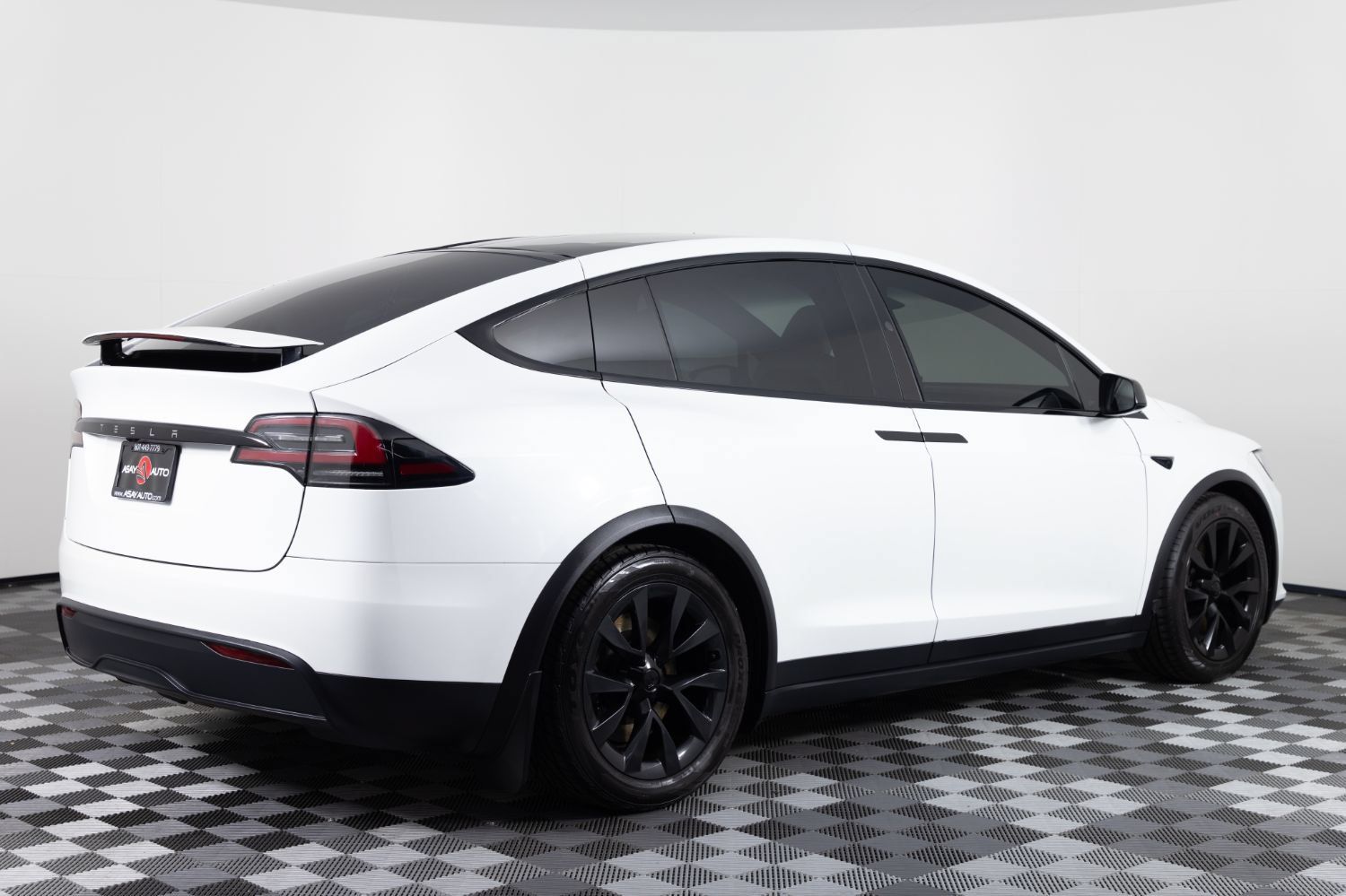Used 2023 Tesla Model X AWD/4WD image 8
