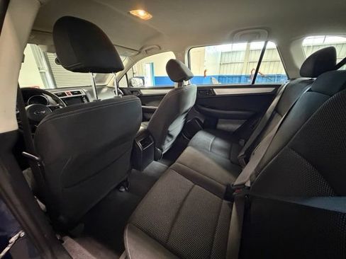 Used 2019 Subaru Outback 2.5i AWD/4WD image 15