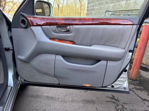 Used 2003 Lexus LS 430 image 13