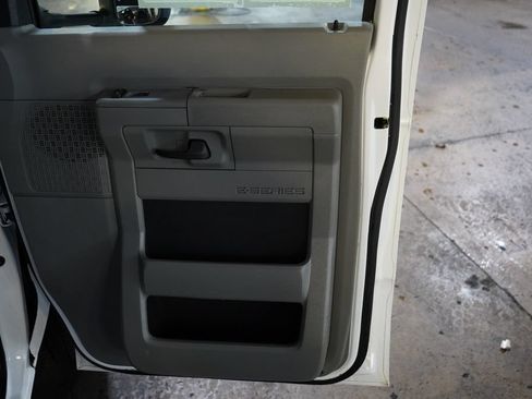 Used 2019 Ford E-350 and Econoline 350 Super Duty w/ Power Windows & Locks Group RWD image 19