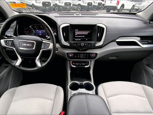 Used 2022 GMC Terrain SLE w/ Driver Convenience Package image 13