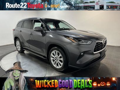 Used 2022 Toyota Highlander Limited