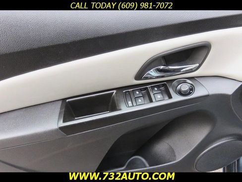 Used 2012 Chevrolet Cruze LS w/ Connectivity Package image 27