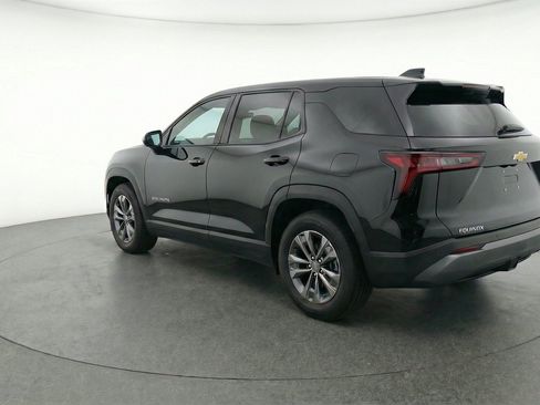 Used 2025 Chevrolet Equinox LT FWD image 6