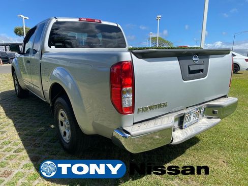 Used 2015 Nissan Frontier S RWD image 5