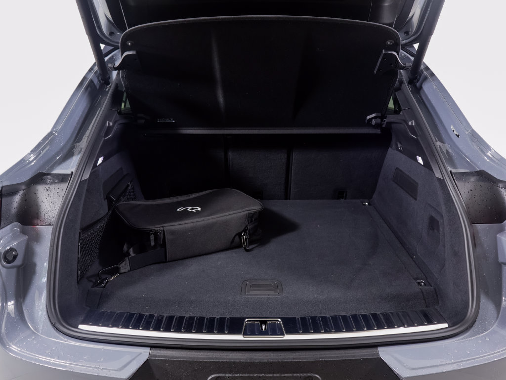 Certified 2026 Porsche Cayenne E-Hybrid Coupe AWD/4WD image 28