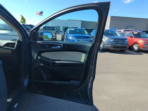 Used 2016 Ford Edge SEL w/ Equipment Group 201A FWD image 14