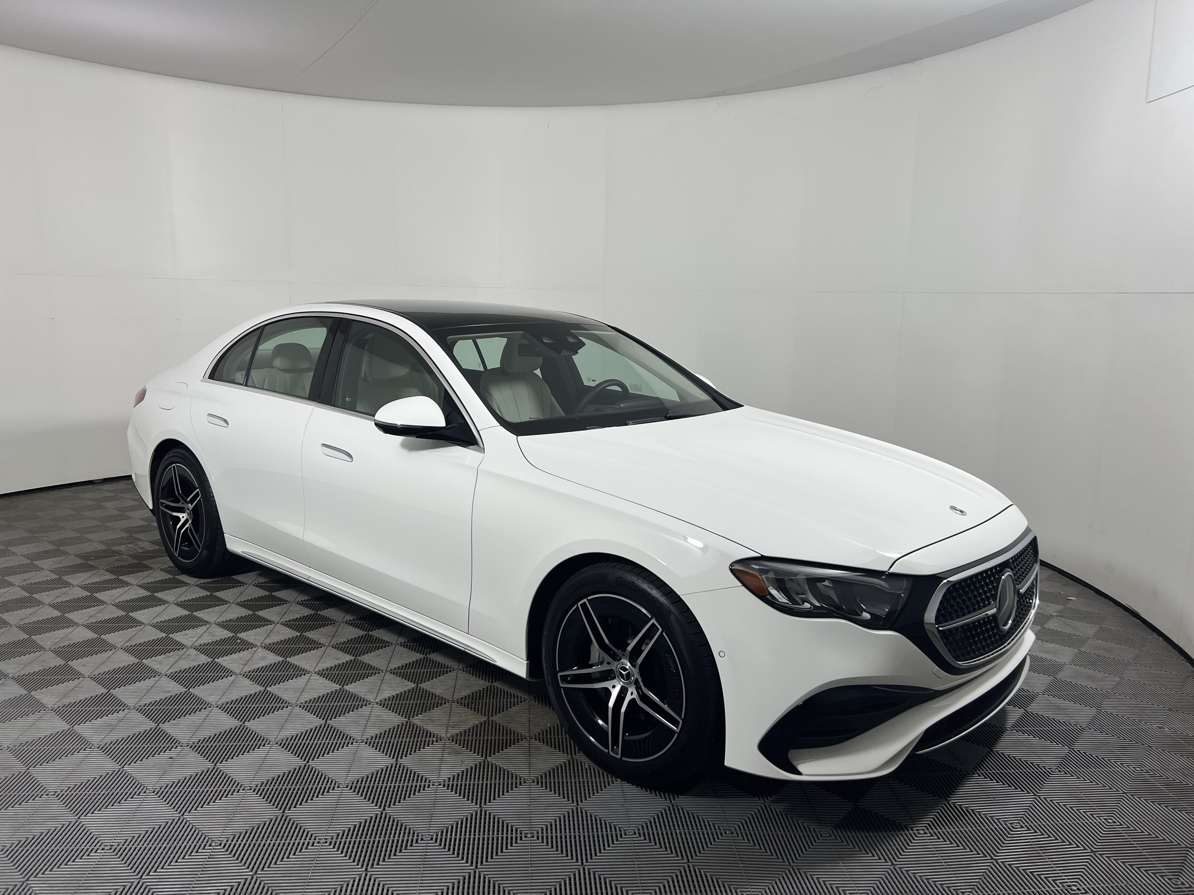 Certified 2026 Mercedes-Benz E 350 4MATIC Sedan image 7