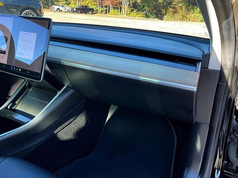 Used 2019 Tesla Model 3 Long Range image 22