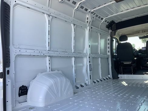 New 2025 RAM ProMaster 3500 w/ Convenience Group FWD image 11