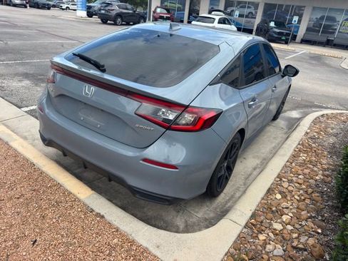 Used 2024 Honda Civic Sport image 6