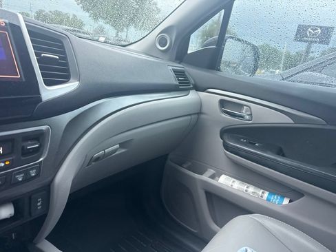 Used 2018 Honda Pilot EX-L image 3
