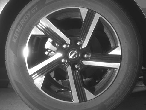 Used 2025 Nissan Sentra SV FWD image 15