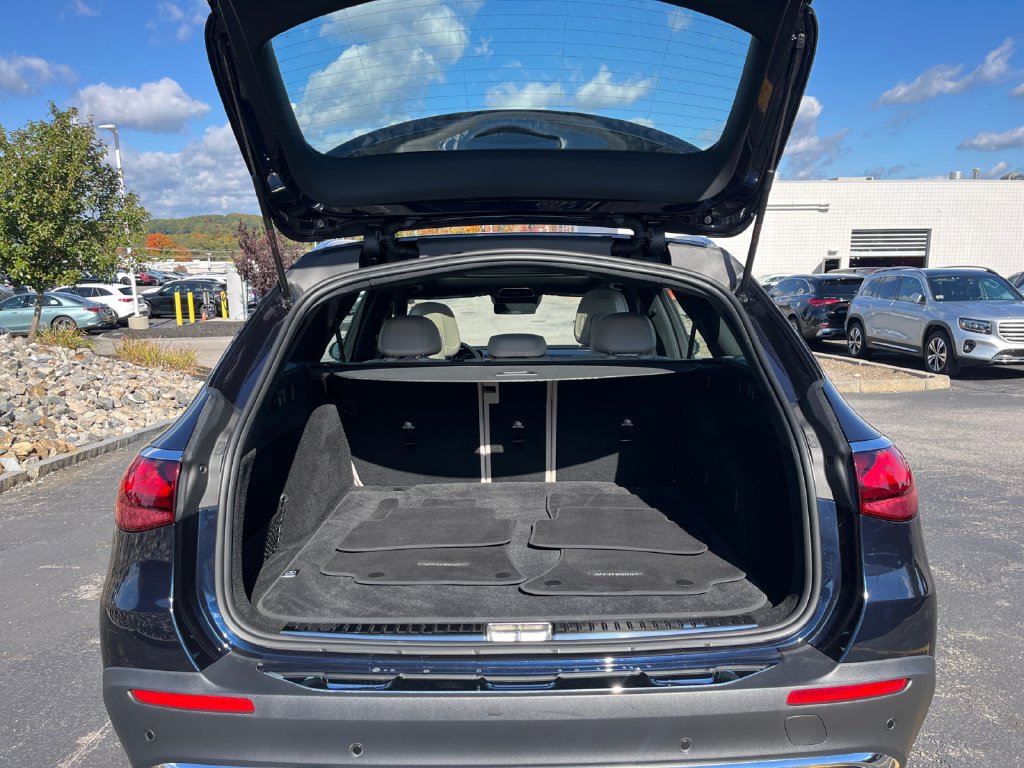 Used 2024 Mercedes-Benz E 450 4MATIC All-Terrain Wagon w/ Multicontour Seating Package image 20