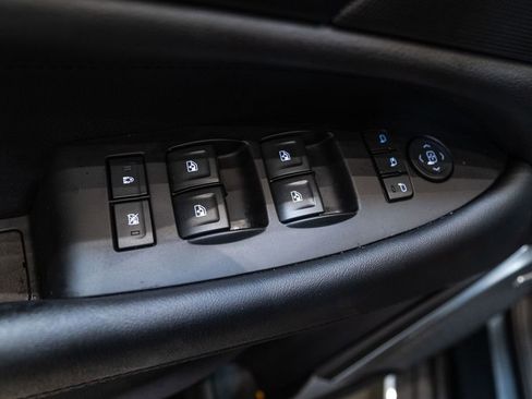 Used 2020 Cadillac Escalade Luxury image 15