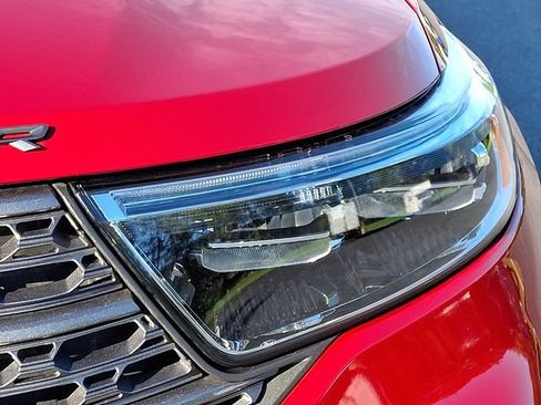 Used 2023 Ford Explorer XLT w/ Equipment Group 202A AWD/4WD image 12