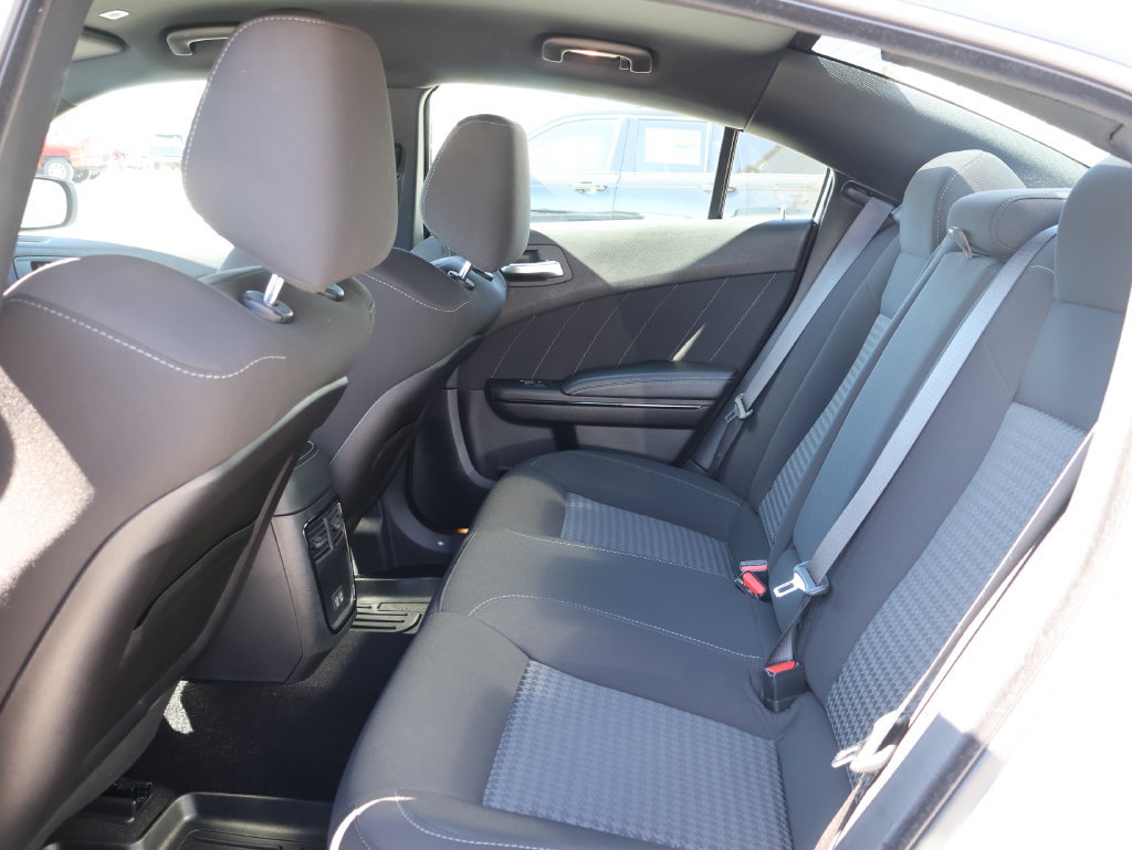 Used 2020 Dodge Charger R/T w/ Blacktop Package RWD image 17