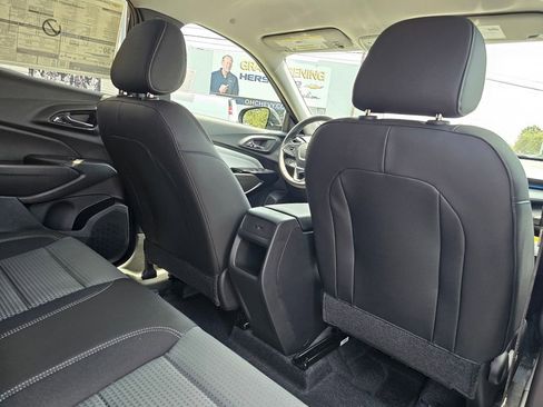 New 2026 Chevrolet Trax LT w/ Driver Confidence Package FWD image 12