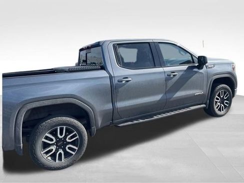 Used 2021 GMC Sierra 1500 AT4 w/ AT4 Premium Package AWD/4WD image 9