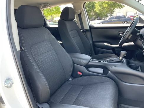 Used 2024 Honda HR-V LX image 25