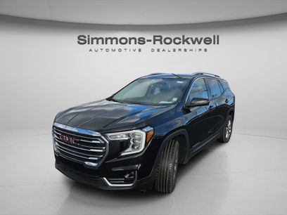 Used 2024 GMC Terrain SLT