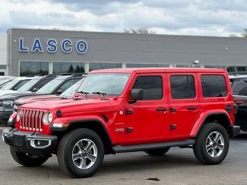 Used 2021 Jeep Wrangler Unlimited Sahara w/ Uconnect 4C Nav & Sound Group AWD/4WD image 1