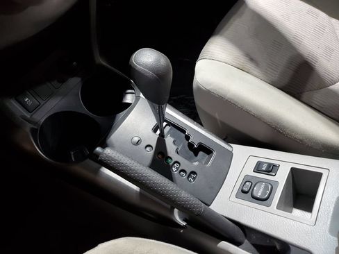 Used 2009 Toyota RAV4 2WD V6 image 28