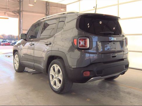 Used 2018 Jeep Renegade Limited image 9
